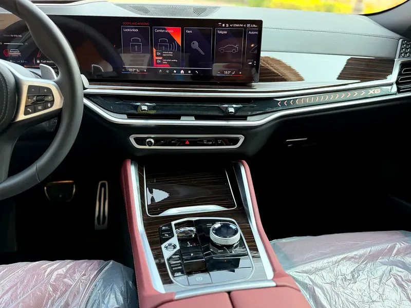 بي أم دبليو X6 2025